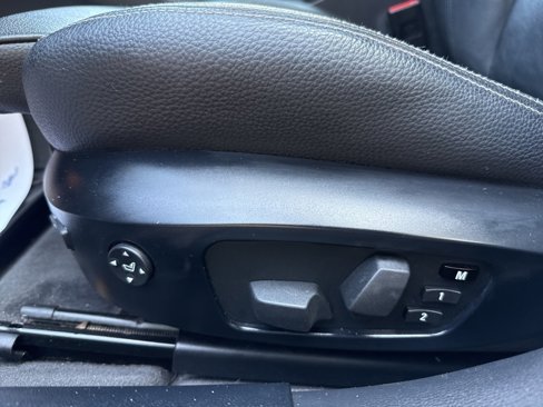 Used 2011 BMW 335i xDrive Sedan image 14