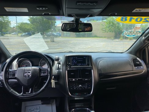 Used 2018 Dodge Grand Caravan SXT w/ Driver Convenience Group image 16