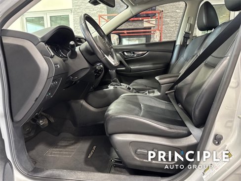 Used 2018 Nissan Rogue SL image 21