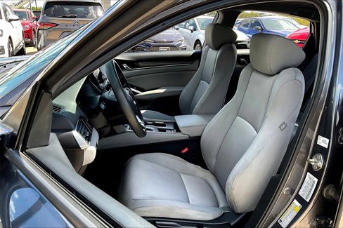 Used 2019 Honda Accord LX image 7