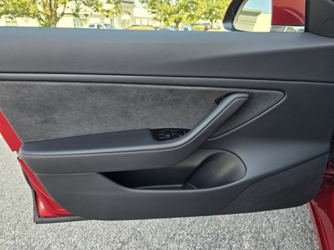 Used 2018 Tesla Model 3 Long Range image 16
