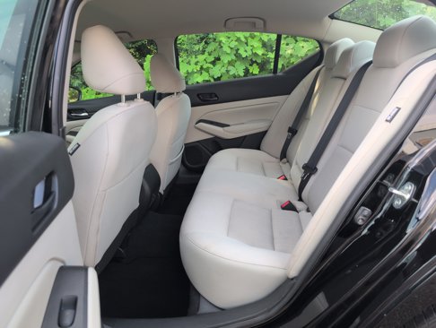 Used 2024 Nissan Altima 2.5 SV image 29