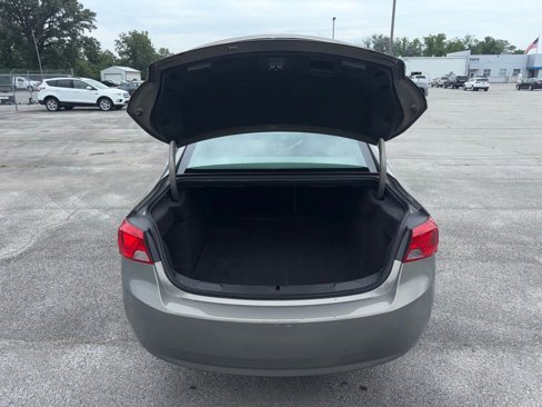 Used 2019 Chevrolet Impala LT image 5