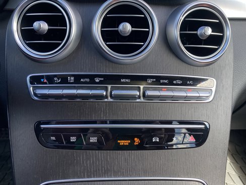 Used 2022 Mercedes-Benz GLC 300 4MATIC image 22