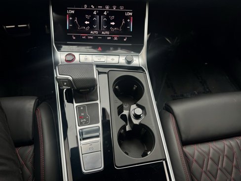 Used 2025 Audi S6 Prestige w/ Prestige Package image 16