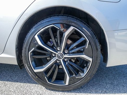 Used 2023 Nissan Altima 2.5 SR image 14