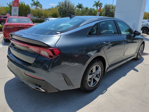 Used 2023 Kia K5 LXS image 8
