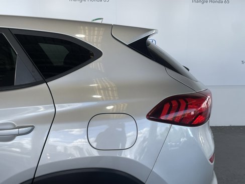 Used 2020 Hyundai Tucson SE image 33