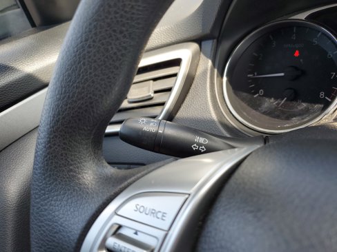 Used 2016 Nissan Rogue SV w/ SV Premium Package image 19