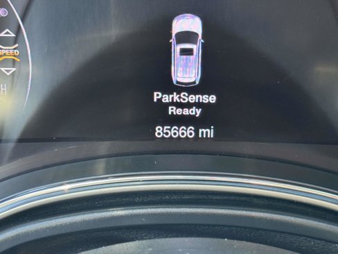 Used 2015 Jeep Grand Cherokee Overland image 25
