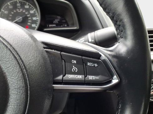Used 2017 MAZDA MAZDA3 Touring image 23