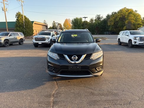 Used 2016 Nissan Rogue SV w/ SV Premium Package image 3