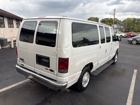 Used 2012 Ford E-150 and Econoline 150 Wagon image 3