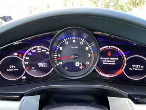 Certified 2023 Porsche Cayenne Platinum Edition image 19