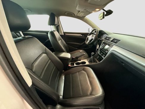 Used 2014 Volkswagen Passat 1.8T SE image 26