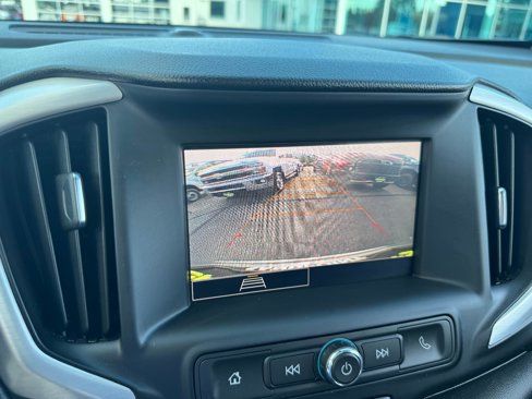 Used 2024 GMC Terrain SLE image 30