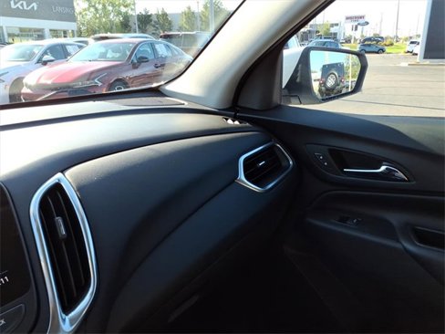 Used 2022 Chevrolet Equinox LT image 32