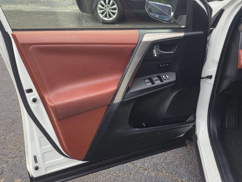 Used 2013 Toyota RAV4 Limited image 9