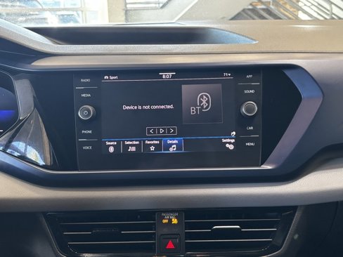 Used 2022 Volkswagen Taos SE image 21