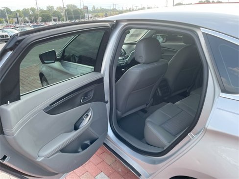 Used 2019 Chevrolet Impala LS image 25