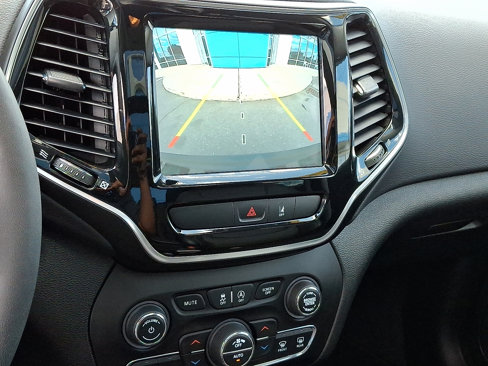 Used 2022 Jeep Cherokee Limited image 19