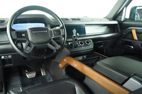Used 2020 Land Rover Defender 110 X image 2