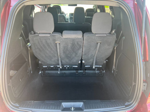 Used 2019 Dodge Grand Caravan SE image 13