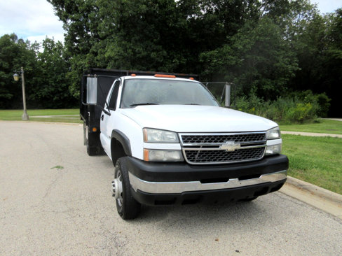 Used 2005 Chevrolet Silverado 3500 2WD Regular Cab image 12