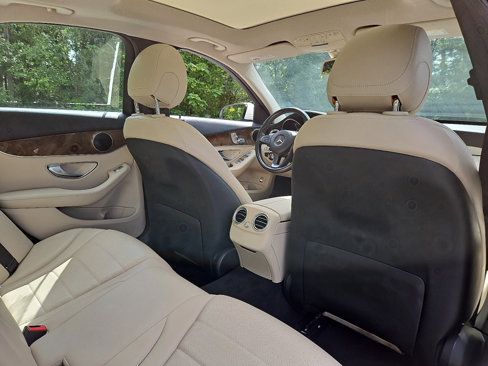 Used 2016 Mercedes-Benz C 300 Sedan w/ Premium 1 Package image 15