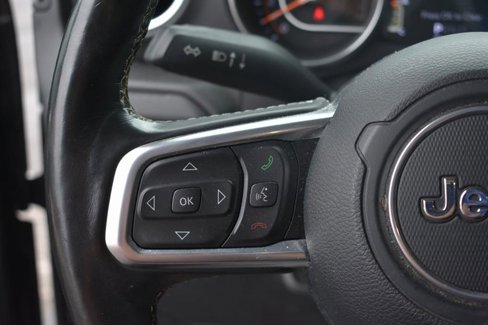 Used 2019 Jeep Wrangler Unlimited Sahara image 16
