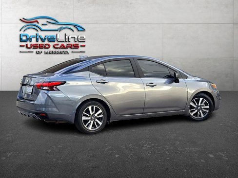 Used 2020 Nissan Versa SV image 11
