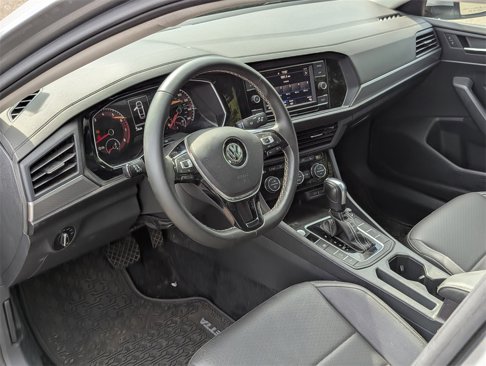 Certified 2021 Volkswagen Jetta SE w/ SE Cold Weather Package image 12
