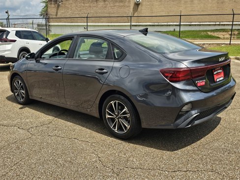 Used 2023 Kia Forte LXS image 6