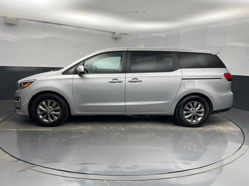 Used 2020 Kia Sedona LX image 6