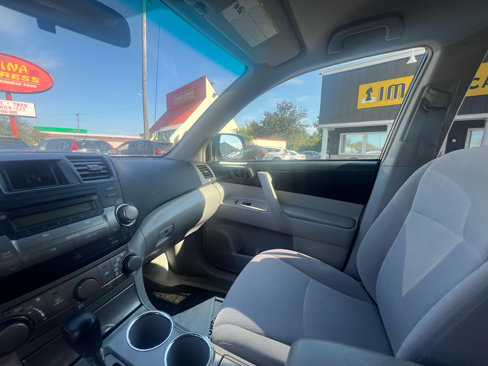 Used 2009 Toyota Highlander 2WD image 12