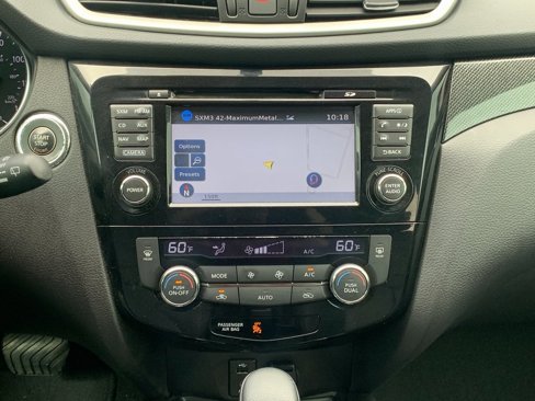 Used 2016 Nissan Rogue SL image 17