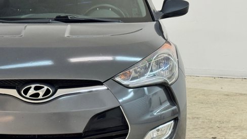 Used 2015 Hyundai Veloster w/ Option Group 02 image 11