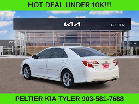 Used 2013 Toyota Camry L image 4