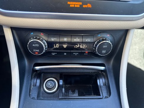 Used 2018 Mercedes-Benz GLA 250 image 11