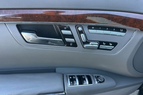 Used 2009 Mercedes-Benz S 550 image 11