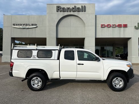 Used 2022 Toyota Tacoma SR image 8