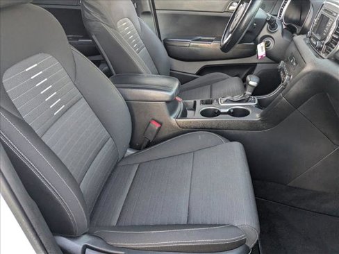 Used 2018 Kia Sportage LX image 19