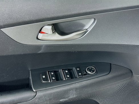 Used 2021 Kia Forte Sedan image 22