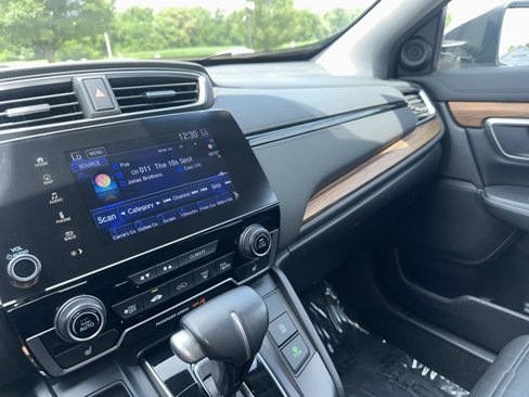 Used 2020 Honda CR-V Touring image 28