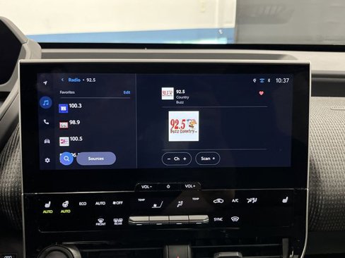 Used 2024 Toyota bZ4X XLE w/ Weather Package image 20