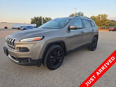 Used 2016 Jeep Cherokee Limited w/ Luxury Group image 1
