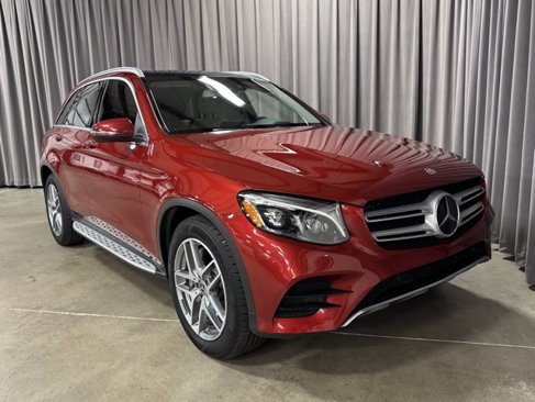 Used 2017 Mercedes-Benz GLC 300 4MATIC image 1