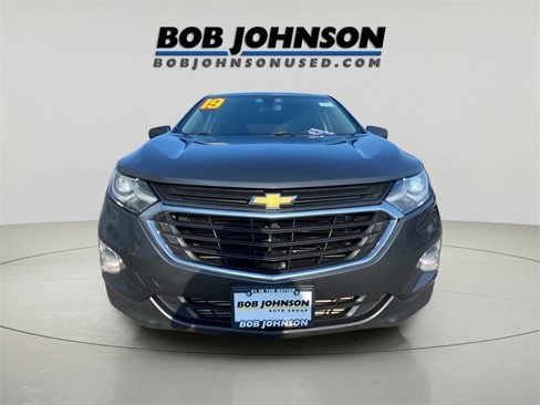 Used 2019 Chevrolet Equinox LT image 2