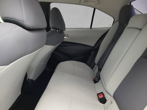 Used 2021 Toyota Corolla LE w/ Carpet Mat Package (TMS) image 18