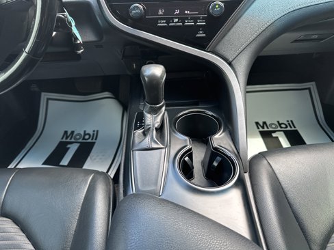 Used 2019 Toyota Camry SE image 27